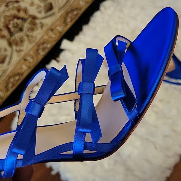 Kate Spade New York Vero Cuoio royal blue strappy 4" heels bows size 8.5…New - Picture 7 of 7